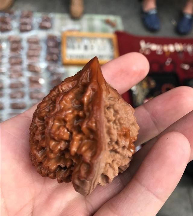 古玩市场|纯野生的文玩核桃还有吗别傻了,你盘文玩核桃就是一个错误