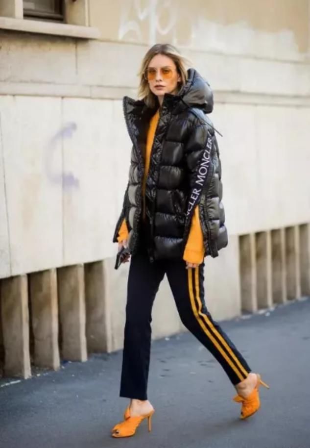  冬季，羽绒服里边搭什么？