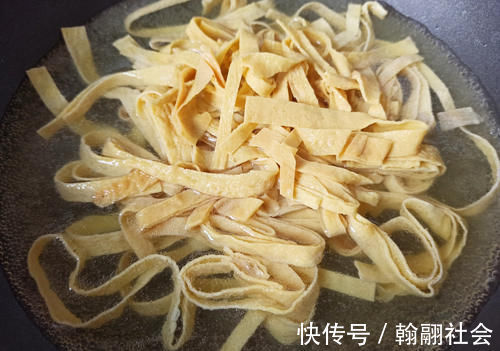 年夜饭精选6道凉拌菜,做法简单,清口解腻,端上桌一会儿就光盘