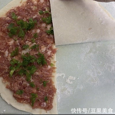 手抓饼|据说这个时候吃千层肉饼，是最好的