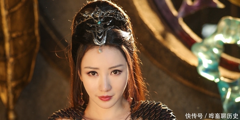 黄蓉的软猬甲面对色狼有用吗?原著中一句话告诉你答案:徒有虚名