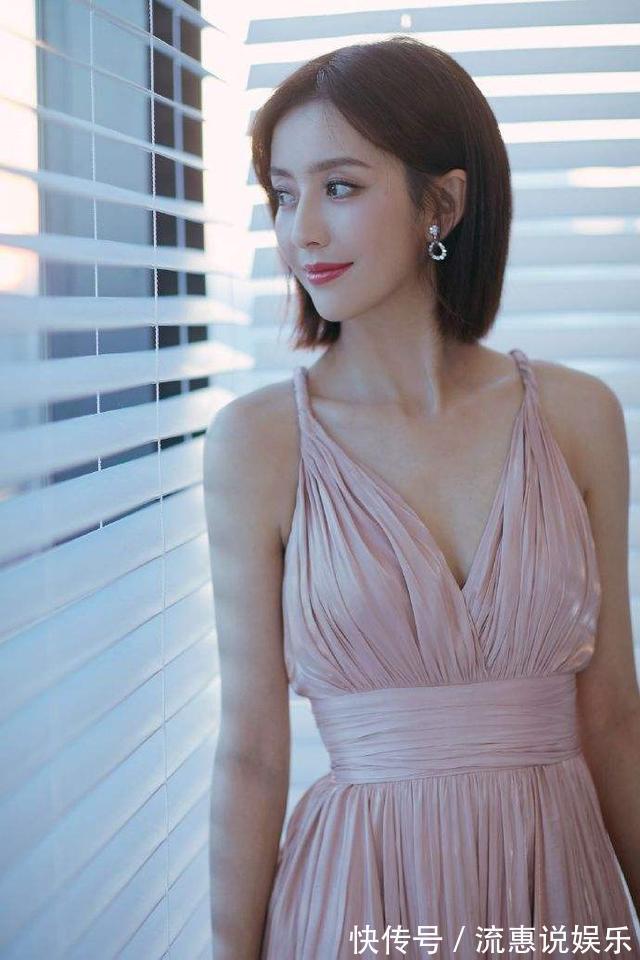 衣服|开家长会时,宝妈最好别穿这三种衣服,不然容易让孩子受嘲笑