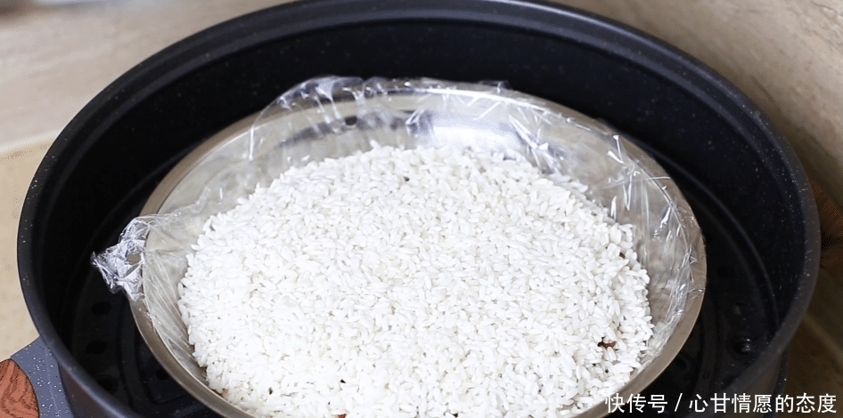 糯米这吃法太香了,老做法教会你,春节家宴做一盘,端上桌就扫光