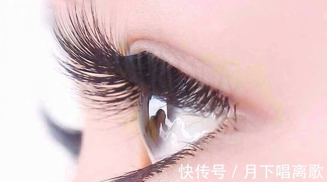 奇趣|精选一组奇趣图片;世界上最长的头发、显微镜下的睫毛及舌头