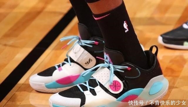 kobe 5|球星上脚｜巴特勒上脚新配色！塔图姆这双骚气！