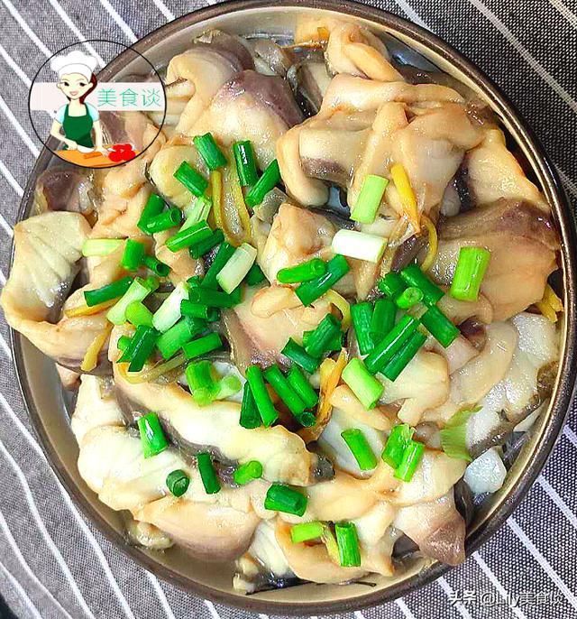 这菜蒸一蒸,5分钟就上桌,鲜美到流口水,低脂营养高,家人爱吃