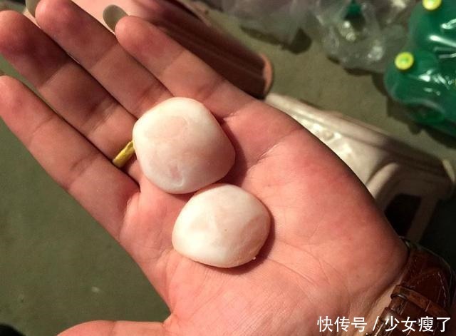 青鱼石竟是青鱼的软骨价值不算贵用途却不少,取出后该如何处理