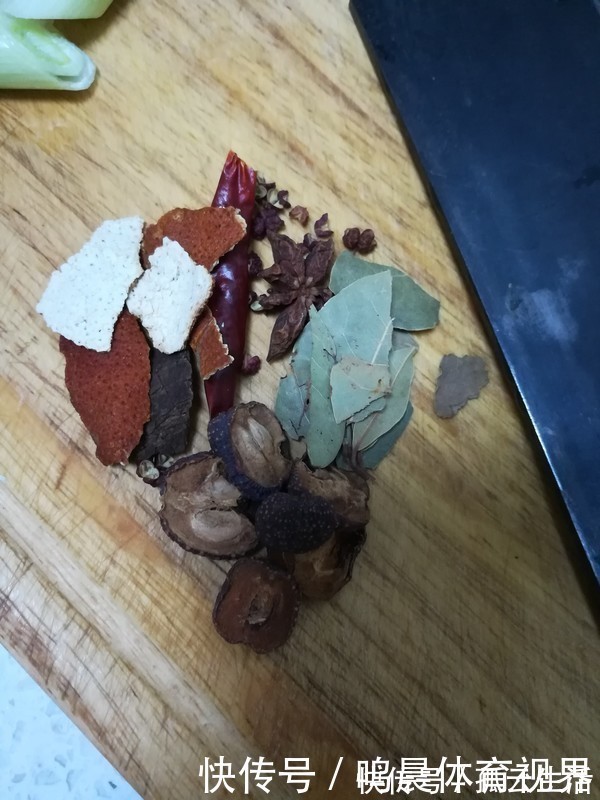 牛肉|炖牛肉时，加入“2克它”！加速牛肉软烂，无腥味，增香10倍不止