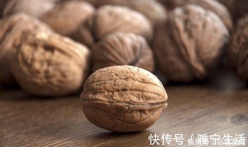 核桃种|涨知识:核桃和此物一起煮,失眠跑了,白发变黑发,肾更健康了