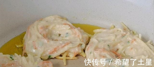 早餐|快手早餐,土豆丝鸡蛋饼,香嫩可口,制作简单,早餐就选它吧!