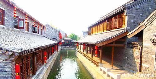 古城|花72亿打造中国“最大”的古城，号称最美水乡，地理位置优越