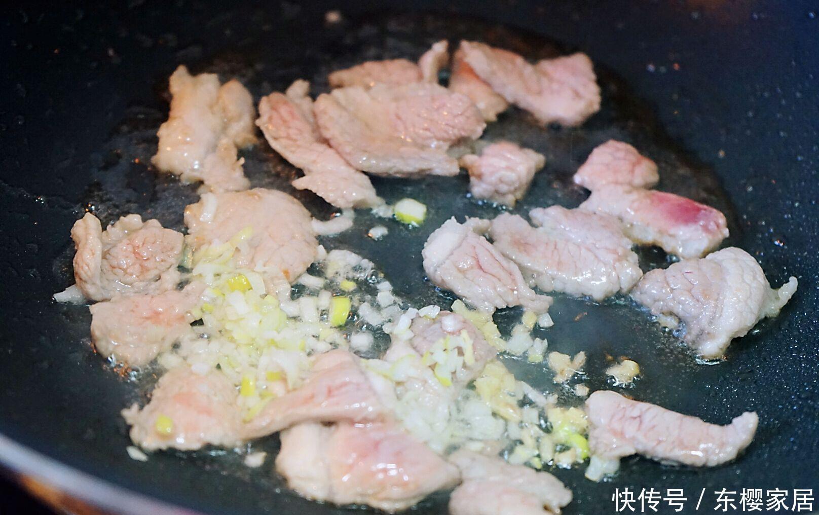 下饭|家常小炒:胡萝卜香菇炒肉,营养均衡制作简单,下饭又快手