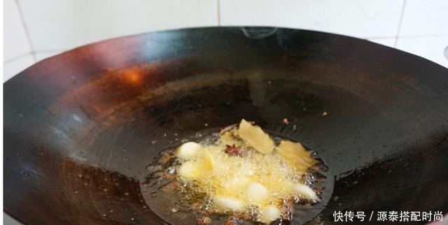 麻辣|又到了上市旺季,几块钱1斤,蟹黄满满肥到流油,鲜香麻辣吃到爽