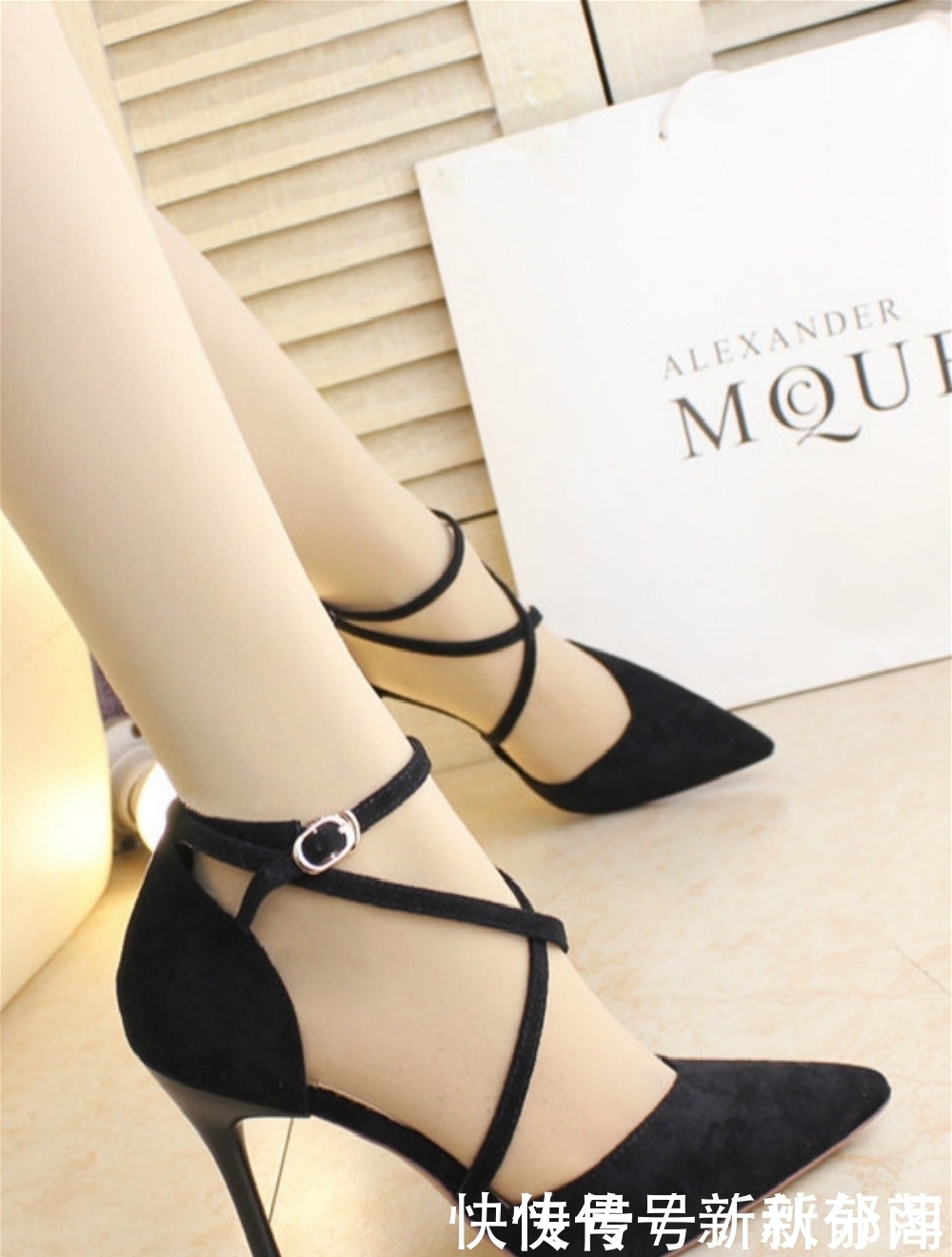 经典的尖头浅口高跟鞋,百搭耐看,永远都不会过时