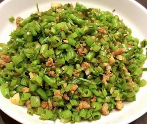 被称作天然“护眼菜”,每天炒一盘,视力好了,口臭也消失了