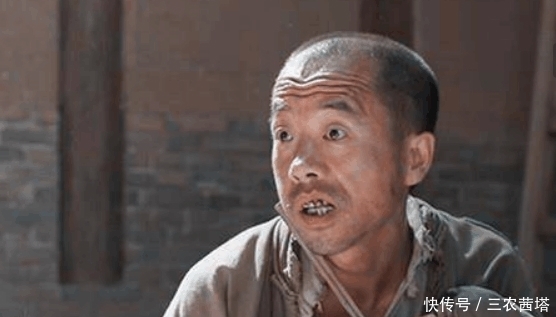 老人|老人常说: “无傻不成村”, 网友: 别人笑我太疯癫, 我笑他人看不穿!