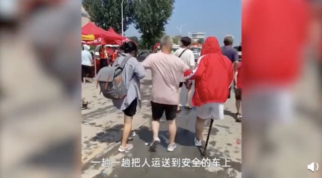 独腿志愿者支援河南是添乱？她的身份公开了……