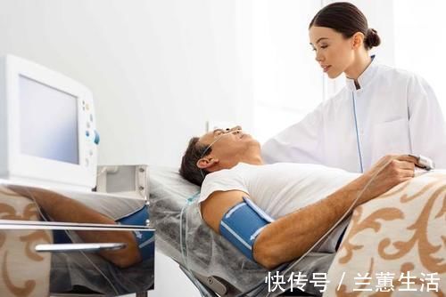 肾脏|糖尿病患者,控制血糖是关键,出现4个症状,当心尿毒症已来临