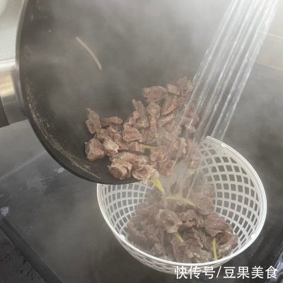 不加盐的健康西红柿炖牛腱汤/鲜到掉眉毛