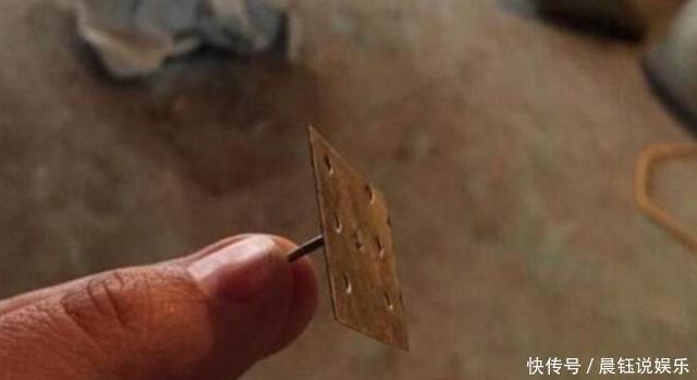 保温钉|刚砌完墙，老婆掏出一把“钉子”，让工人按墙上，师傅都夸她聪明