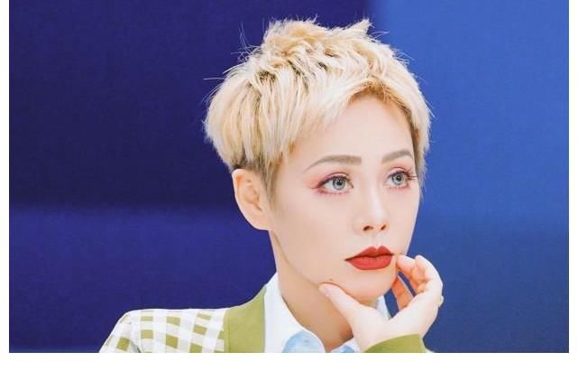 脫口秀大會(huì)|這次，我站寧?kù)o！