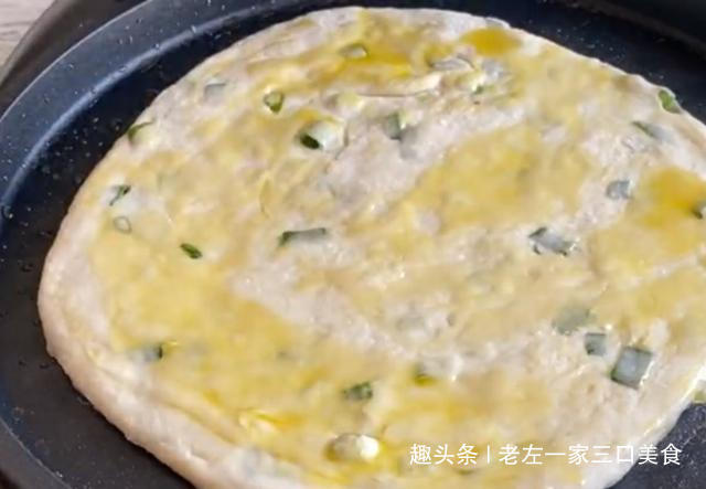 烙了2年的大饼，终于找到窍门了，这样做葱花饼，又软又香又好吃