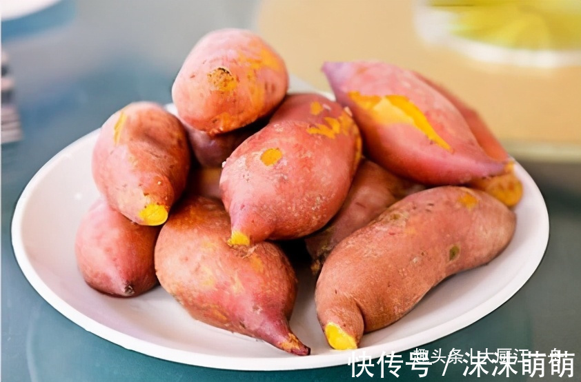 蒸红薯|蒸红薯时,锅里加水就错了教你个新做法,比烤红薯还香甜