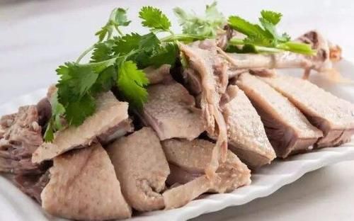鸭肉不可以和什么一起吃 吃鸭肉的禁忌