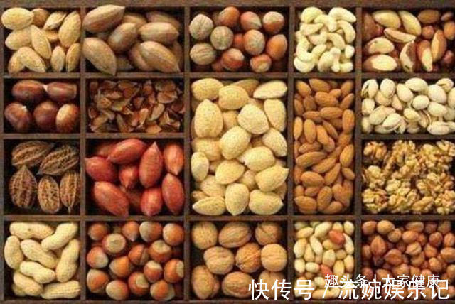 胡萝卜胡萝卜|4种食物是女性衰老的延缓剂,50岁后不妨多吃,比同龄人年轻10岁