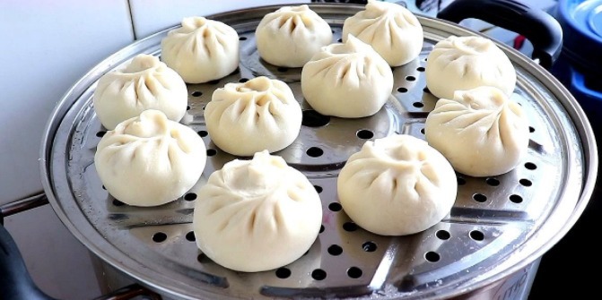 蒸馒头和包子，切记要“三次醒发”，不然出锅后死皮、塌陷还难吃