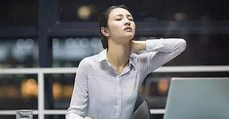 模特|加速女性发胖的行为，模特在刻意避开，在榜首位的，或许你经常做