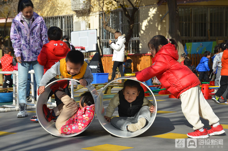 观摩|青岛市幼儿园优秀案例交流与研讨会在胶州市实验幼儿园举行