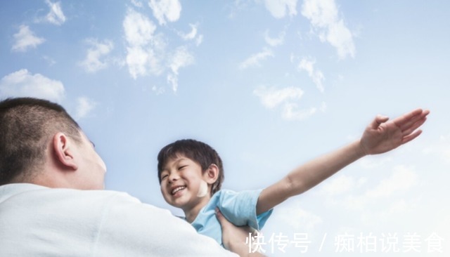 母亲|过年我给父母一万,孩子收到压岁钱大哭,我们饭都没吃就走了