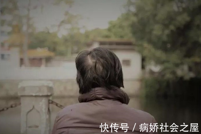 劳逸结合|47岁大妈养肝经验：坚持做好这3件事，肝脏才能慢慢变软