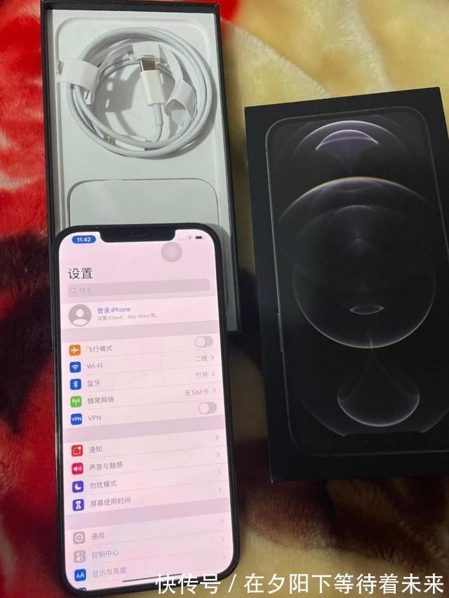 iphone|别再吐槽苹果刘海屏丑了，其实库克比谁都想去掉，但难度谁知道？