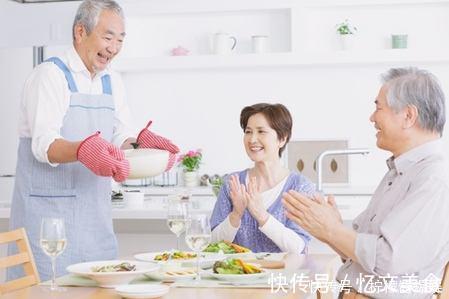 老人|6000名高寿老人走访:他们吃饭都遵循“八不贪”,你又能做到几个