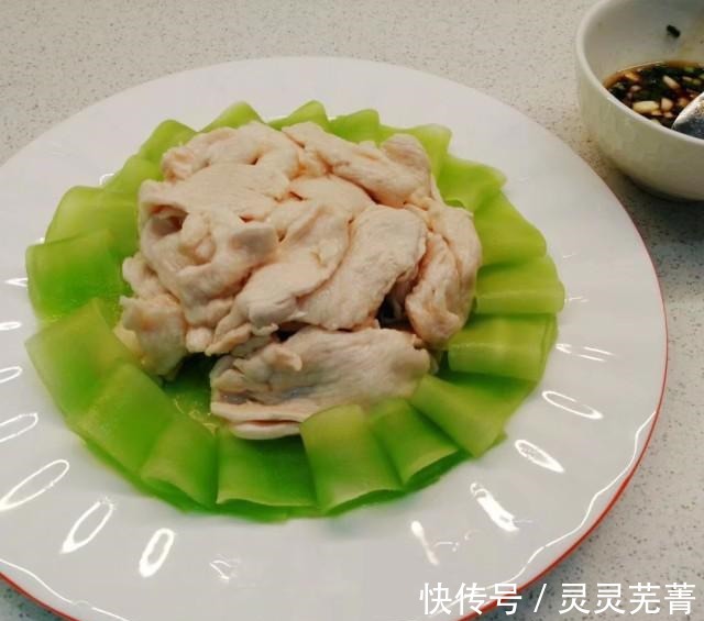 莴笋|脆爽嫩滑，减肥瘦身～莴笋拌鸡肉片！