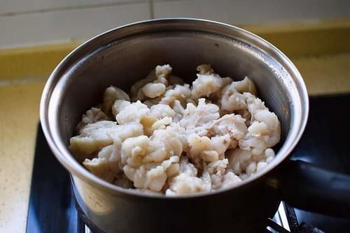 过去常吃猪油,为啥没有这么多高血脂和心血管疾病?少吃两种食物