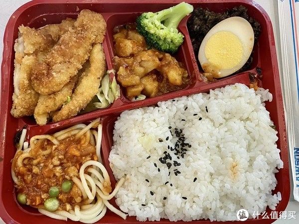 炸鸡腿肉|便当之光!罗森的便当，出乎意料的好吃！