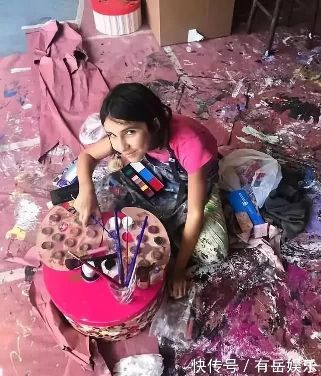 小画家!7岁天才小画家,把真人画进作品,创意堪比毕加索,获得国际认可