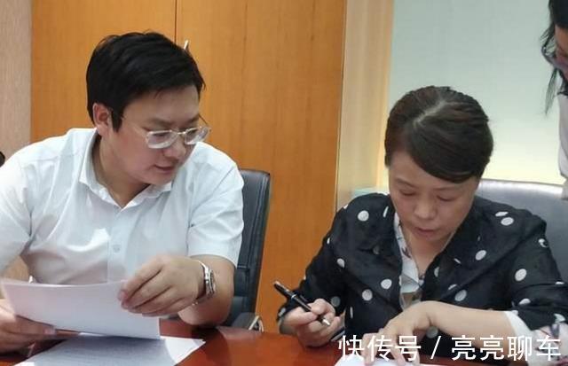 姚策|熊磊律师拒绝房产归还许敏,引起大批网友抗议,许敏感动不已