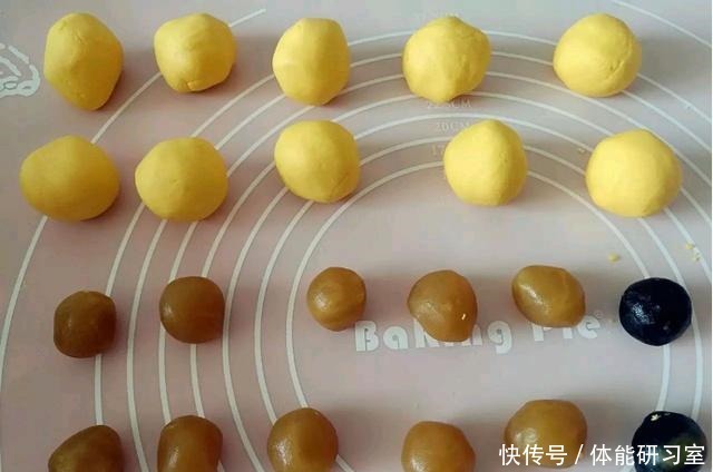 入秋后,别总大鱼大肉,这种食材3元1个,整一锅