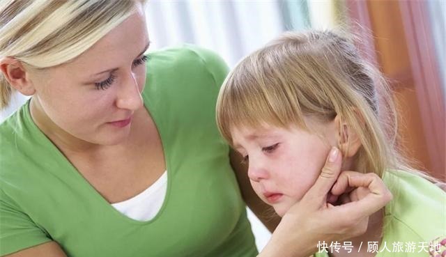 离开|孩子睡觉喜欢搂着妈妈,不想让妈妈离开,可能是“肌肤饥饿”作怪