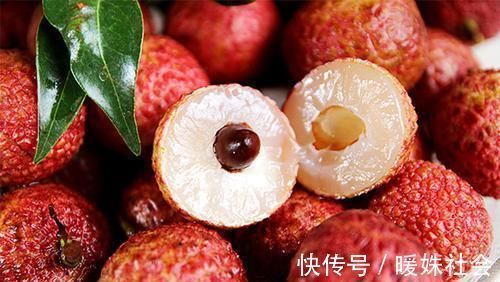 馒头|糖尿病人需知!4种食物是“升糖王”,吃多了或打胰岛素也没有