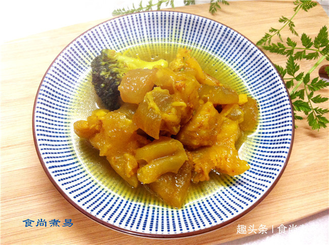 此菜女性最爱,香辣开胃,满满的胶原蛋白,减少鱼尾纹,显年轻