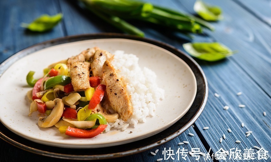 入睡|睡前坚持这7件事,脂肪燃烧整夜,每月比别人多瘦3-5斤!