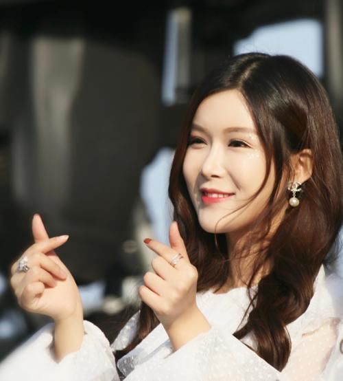 火箭少女|被《创造101》淘汰的她,如今成人生赢家,连火箭少女都望尘莫及