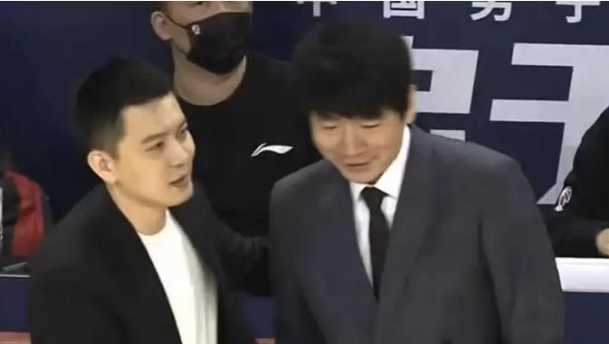 最強(qiáng)陣容|CBA焦點(diǎn)之戰(zhàn),姚明王芳前來觀戰(zhàn),結(jié)果,兩支球隊(duì)都不給面子