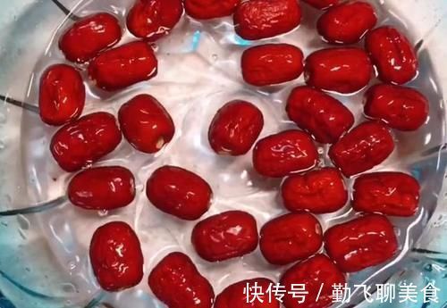 棉花糖|一夜爆火的网红奶枣到底有多好吃?奶香浓郁酥脆,没有黄油也能做