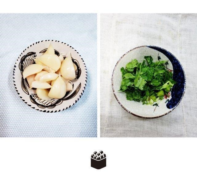 小炒泡馍，馍筋爽滑，料重味纯，酸辣开胃！